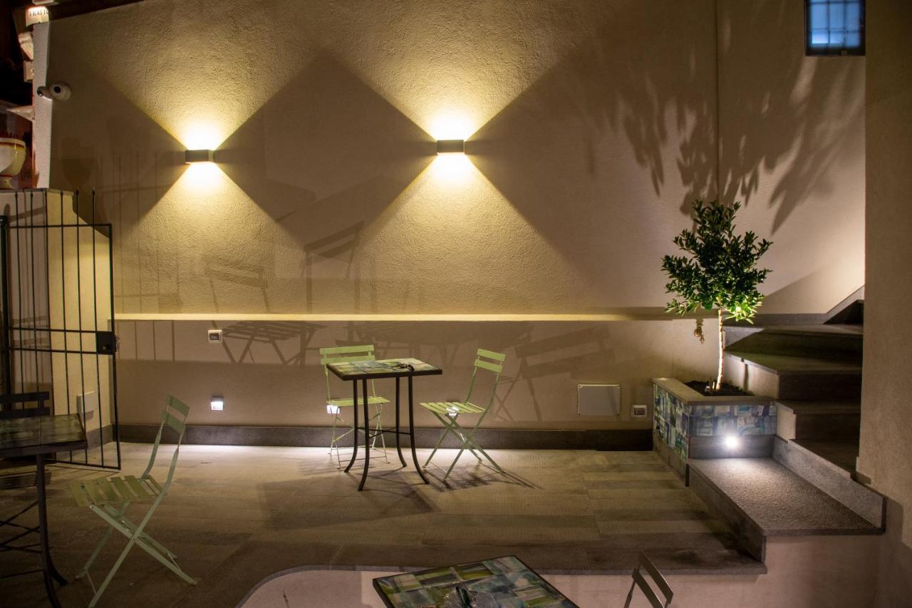 Villa D'Orville Luxury Suites 陶尔米纳 外观 照片