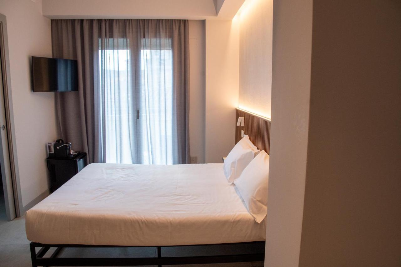 Villa D'Orville Luxury Suites 陶尔米纳 外观 照片
