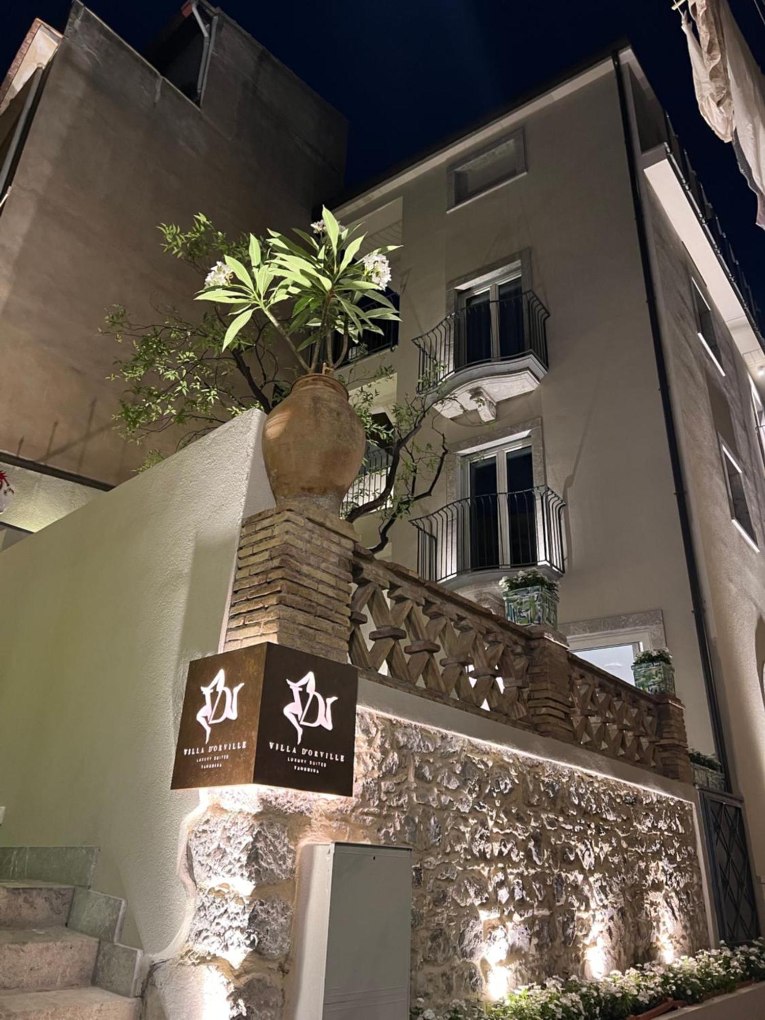 Villa D'Orville Luxury Suites 陶尔米纳 外观 照片
