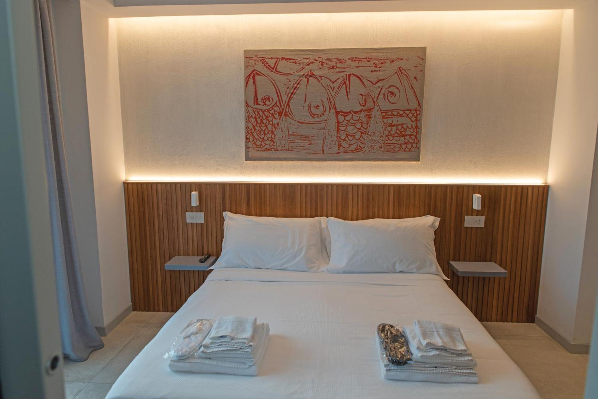 Villa D'Orville Luxury Suites 陶尔米纳 外观 照片