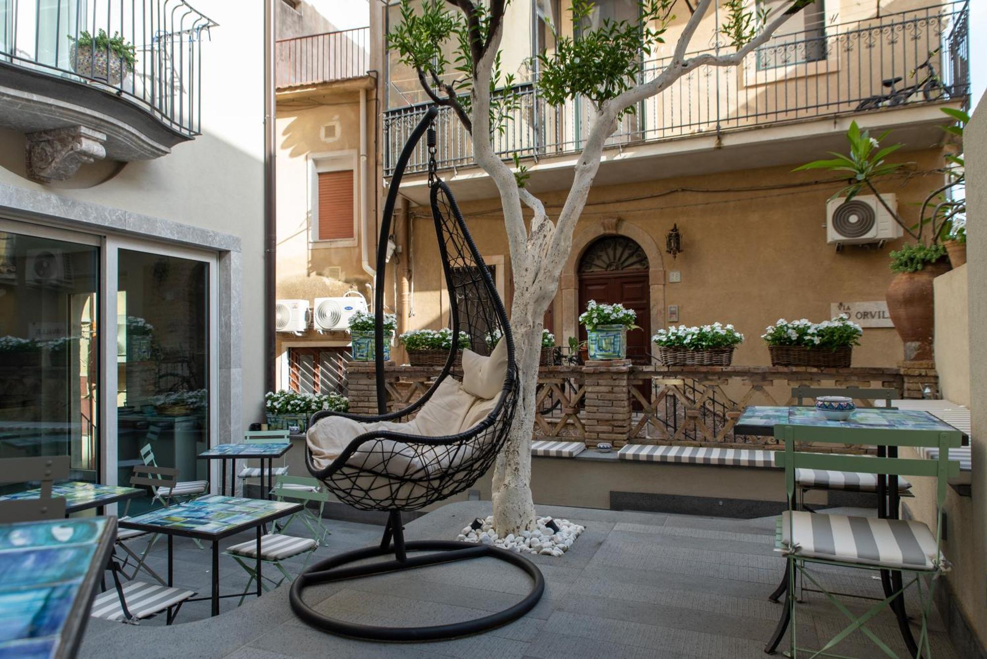 Villa D'Orville Luxury Suites 陶尔米纳 外观 照片