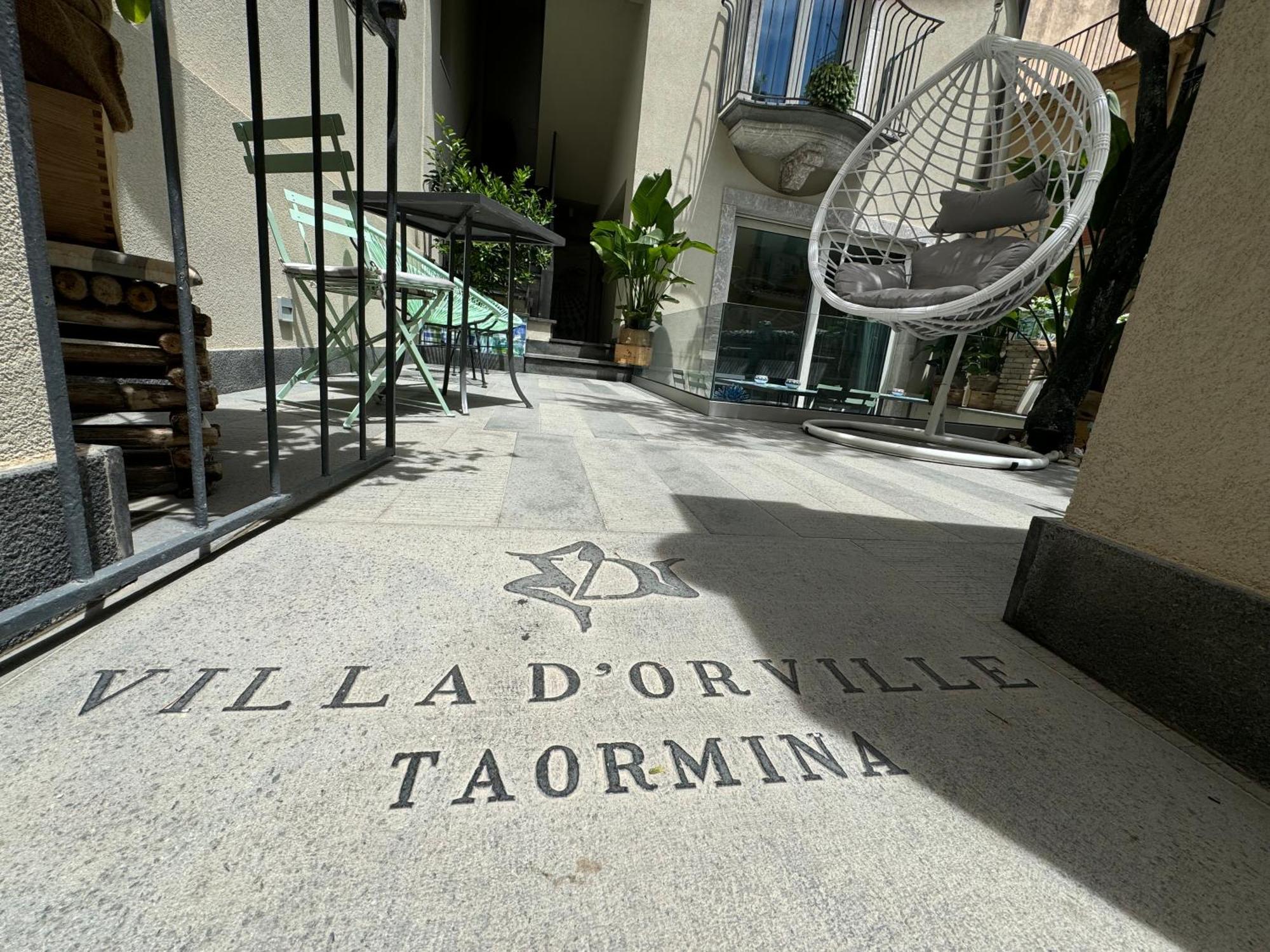 Villa D'Orville Luxury Suites 陶尔米纳 外观 照片