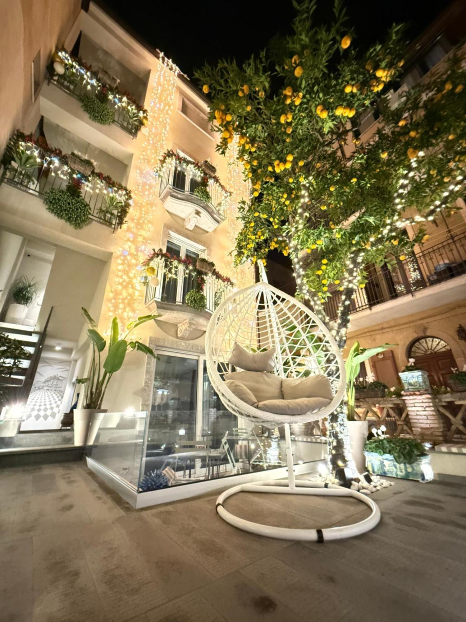 Villa D'Orville Luxury Suites 陶尔米纳 外观 照片